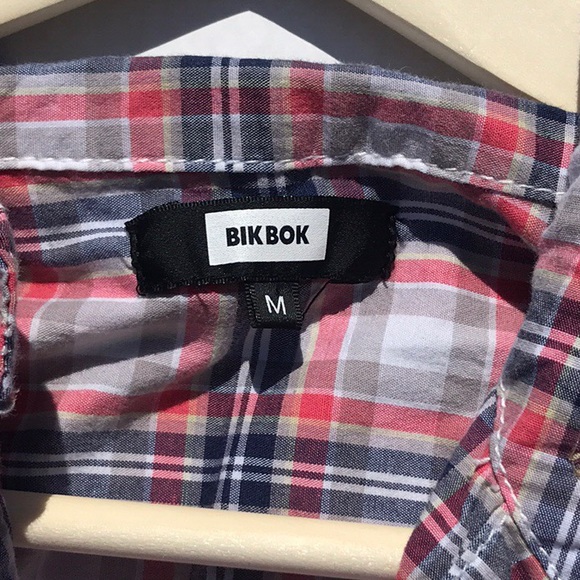 DONATE 7/2🛑Bik Bok BW Ivy Check Button Down Top - Picture 6 of 8